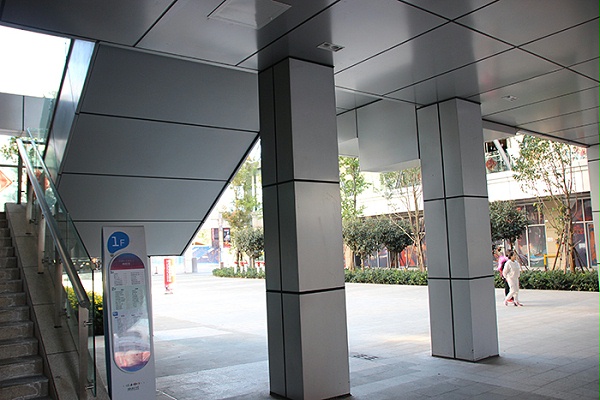 昆明南悦城商场铝单板室内外装饰项目
